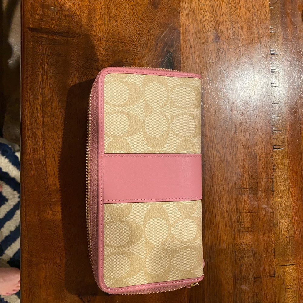 Coach wallet - Picture 2 of 3